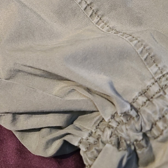 Sonoma army green vest 💜 in excellent condition. Size Large - Picture 5 of 7